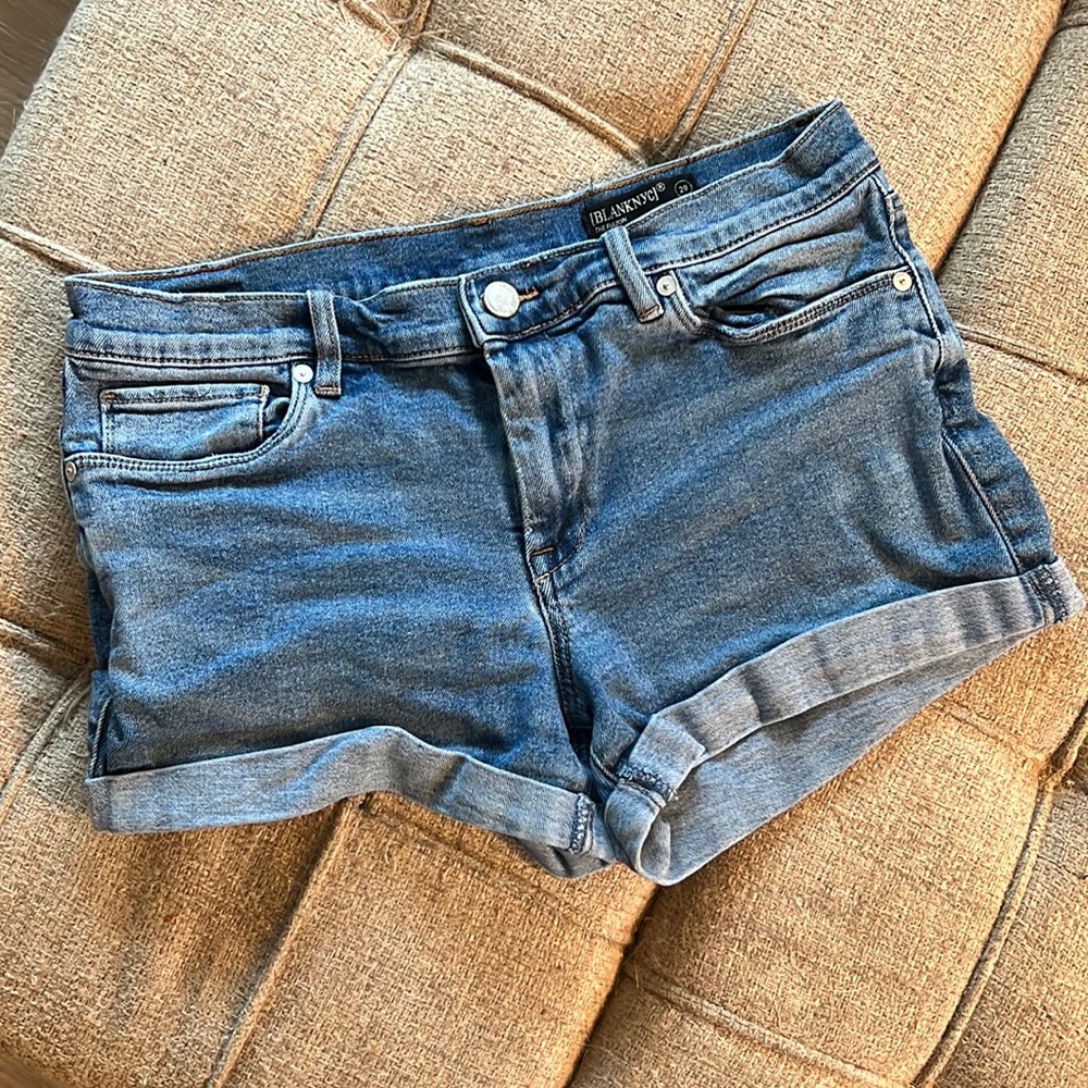 Blank NYC size 29 denim shorts